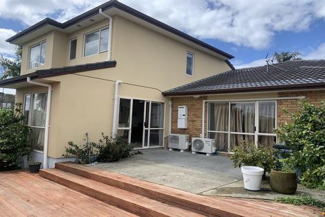 Photo of property in 1 Luna Place, Henderson, Auckland, 0612