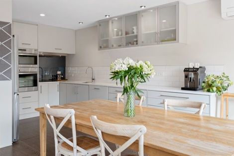 Photo of property in 40 Pitcairn Crescent, Bryndwr, Christchurch, 8053