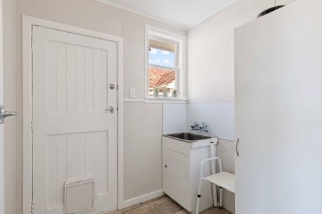 Photo of property in 452 Carrington Street, Upper Vogeltown, New Plymouth, 4310