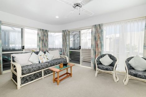 Photo of property in 1/207 Oceanbeach Road, Mount Maunganui, 3116