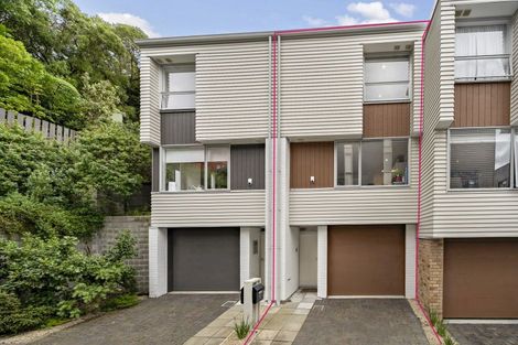 Photo of property in Altar Apartments, 61/120 Rintoul Street, Newtown, Wellington, 6021