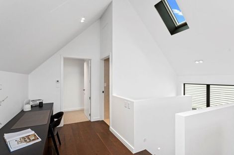 Photo of property in 1b Creamer Avenue, Belmont, Auckland, 0622