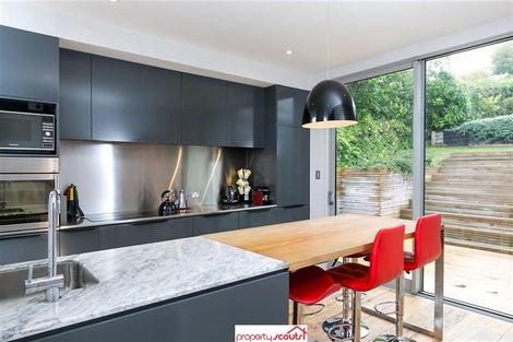 Photo of property in 29 Marine Parade, Macandrew Bay, Dunedin, 9014