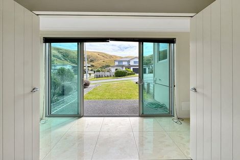 Photo of property in 74 Amesbury Drive, Churton Park, Wellington, 6037