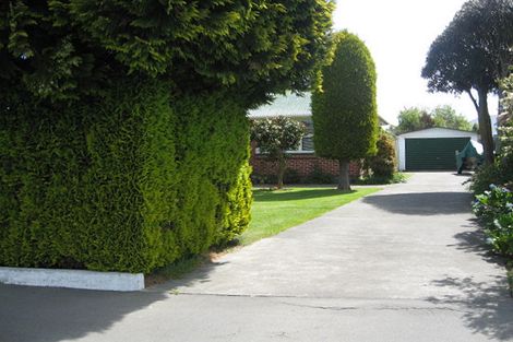 Photo of property in 7 Canberra Place, Redwood, Christchurch, 8051