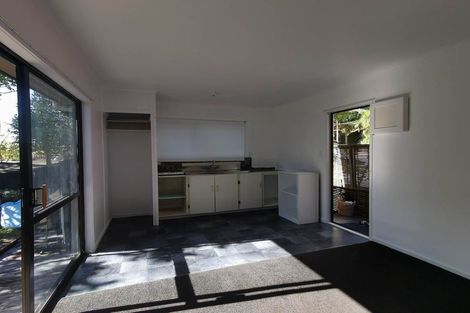 Photo of property in 1295 Whangaparaoa Road, Army Bay, Whangaparaoa, 0930