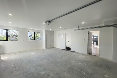 Photo of property in 26b Sandgate Avenue, Botany Downs, Auckland, 2010