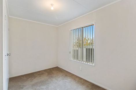 Photo of property in 17 Hindmarsh Street, Henderson, Auckland, 0612