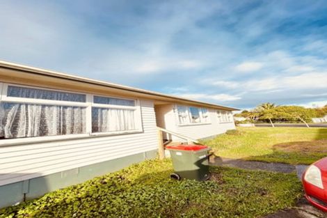 Photo of property in 5 President Avenue, Papakura, 2110