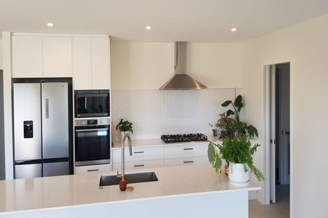 Photo of property in 12 Mccahon Drive, Rangiora, 7400