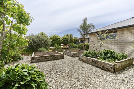 Photo of property in 3a Honeyfield Drive, Whalers Gate, New Plymouth, 4310