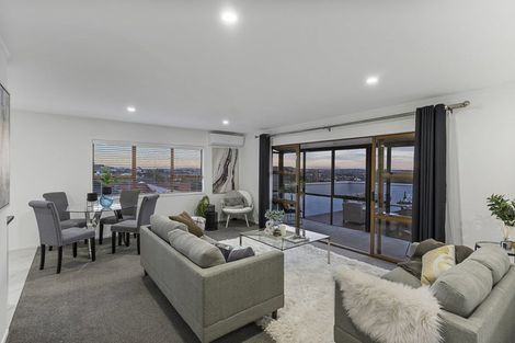 Photo of property in 61b Highland Park Drive, Highland Park, Auckland, 2010