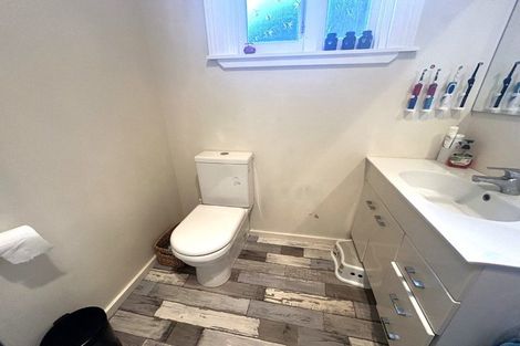 Photo of property in 33a Shakespeare Road, Bluff Hill, Napier, 4110