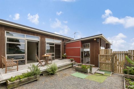 Photo of property in 24 The Parade, Paekakariki, 5034