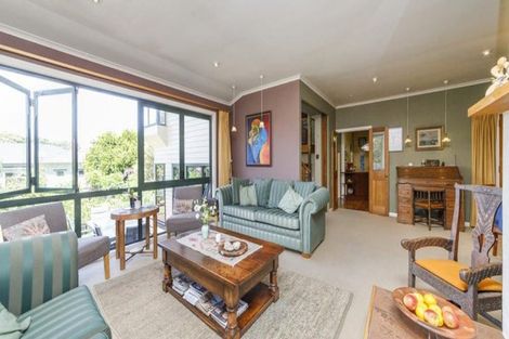 Photo of property in 24 Weston Avenue, Roslyn, Palmerston North, 4414
