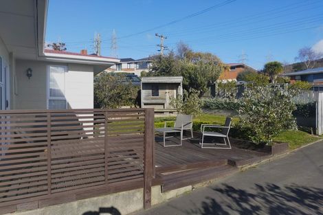 Photo of property in 102 Centennial Avenue, Helensburgh, Dunedin, 9010