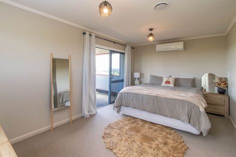 Photo of property in 98 Lincoln Road, Inglewood, 4389