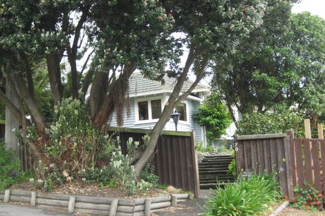 Photo of property in 70 Moncks Spur Road, Redcliffs, Christchurch, 8081
