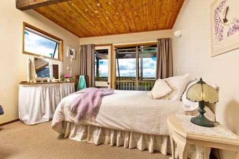 Photo of property in 224 Greenhithe Road, Greenhithe, Auckland, 0632