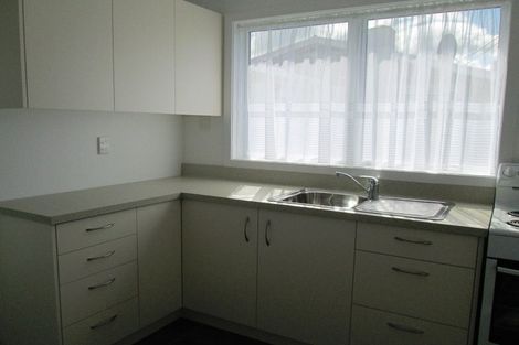 Photo of property in 4 Huia Place, Levin, 5510