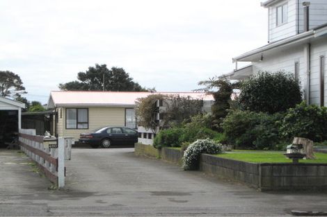 Photo of property in 2/458 Saint Aubyn, Moturoa, New Plymouth, 4310