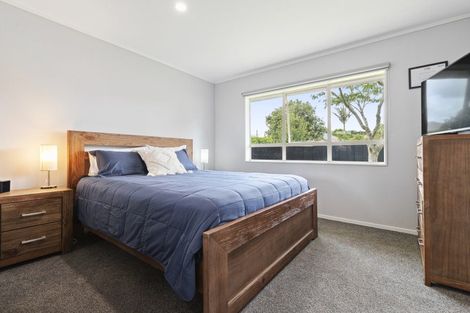 Photo of property in 2/32 Prospect Terrace, Pukekohe, 2120