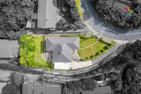 Photo of property in 60 Pokohiwi Road, Normandale, Lower Hutt, 5010