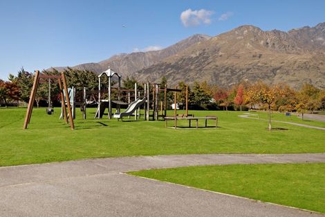 Photo of property in 5 Gretton Way, Lower Shotover, Queenstown, 9371