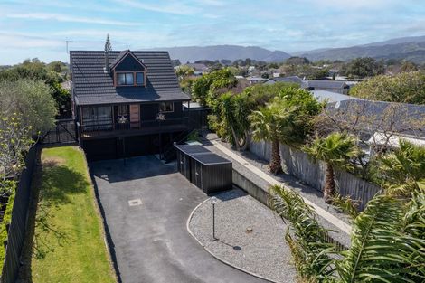 Photo of property in 27 Chums Road, Paraparaumu Beach, Paraparaumu, 5032