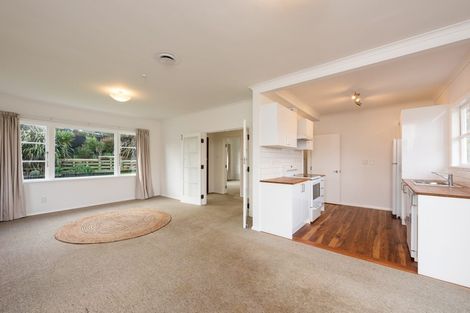 Photo of property in 20 Miles Crescent, Newlands, Wellington, 6037