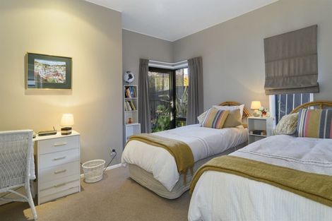 Photo of property in 28 Seaview Road, Otumoetai, Tauranga, 3110