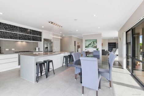 Photo of property in 719 Redoubt Road, Flat Bush, Auckland, 2019
