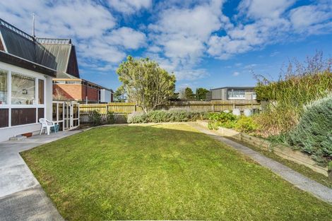 Photo of property in 10 Taharoto Road, Takapuna, Auckland, 0622