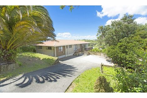 Photo of property in 12 Cochrane Avenue, Arkles Bay, Whangaparaoa, 0932