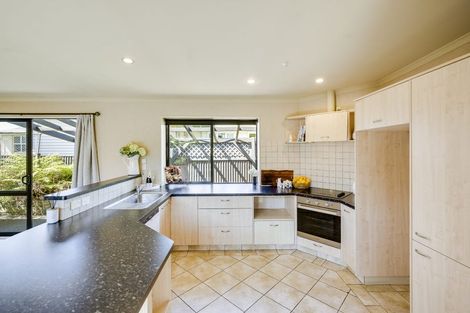 Photo of property in 83 Church Road, Taradale, Napier, 4112