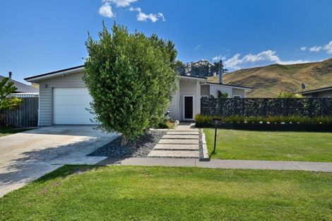 Photo of property in 82 Hamilton Drive, Wainui, Gisborne, 4010