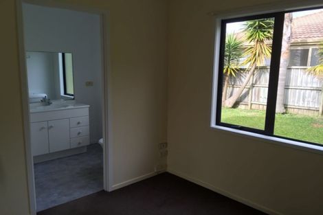 Photo of property in 24 Pukatea Avenue, Albany, Auckland, 0632