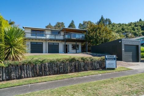 Photo of property in 106 Wakeman Road, Acacia Bay, Taupo, 3330