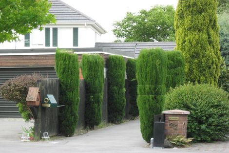Photo of property in 24 Felstead Place, Avonhead, Christchurch, 8042
