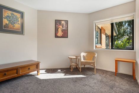 Photo of property in 15 Lysaght Place, Welcome Bay, Tauranga, 3112