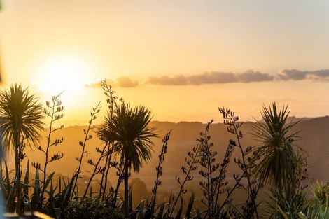 Photo of property in 99 Cowes Bay Road, Waiheke Island, 1971