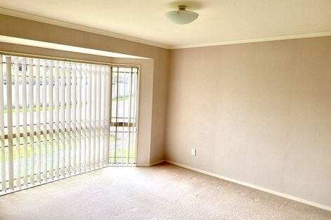 Photo of property in 14 Darimouth Place, Albany, Auckland, 0632