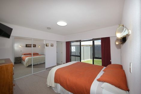 Photo of property in 1 Cadogan Lane, Taradale, Napier, 4112