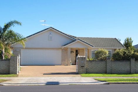 Photo of property in 71 Millhouse Drive, Northpark, Auckland, 2013