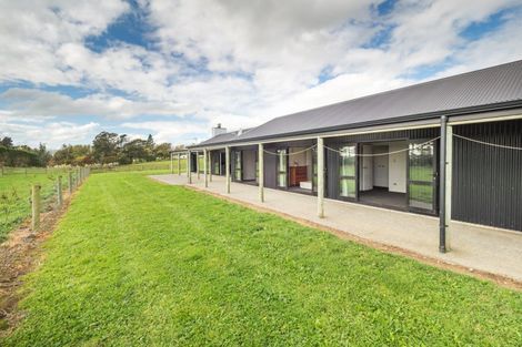 Photo of property in 6 Akers Road, Linton, Palmerston North, 4472