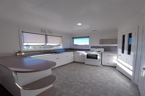 Photo of property in 37b Breakwater Road, Moturoa, New Plymouth, 4310