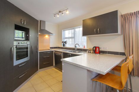 Photo of property in 40 Roberts Road, Glenfield, Auckland, 0629