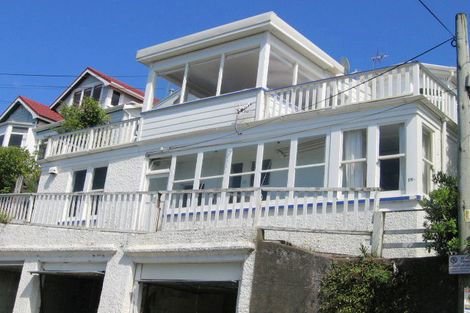 Photo of property in 18 Central Terrace, Kelburn, Wellington, 6012