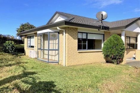 Photo of property in 2 Cyclamen Road, Mangere, Auckland, 2022