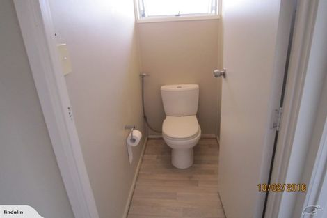 Photo of property in 42 Redwood Drive, Massey, Auckland, 0614